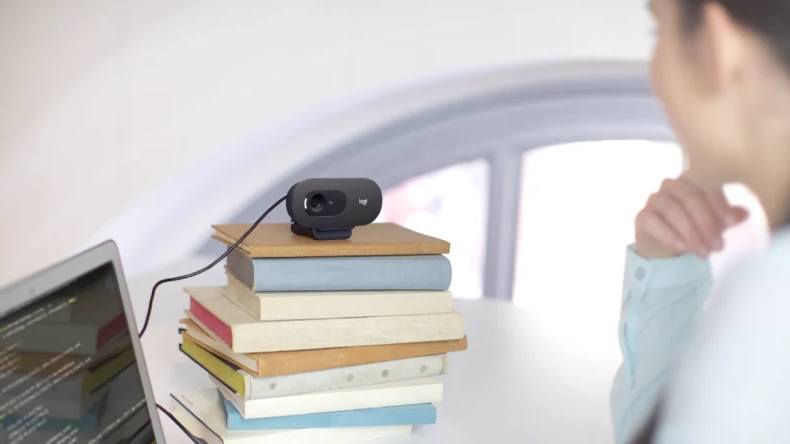 Webcam de Logitech la puedes instalar donde quieras