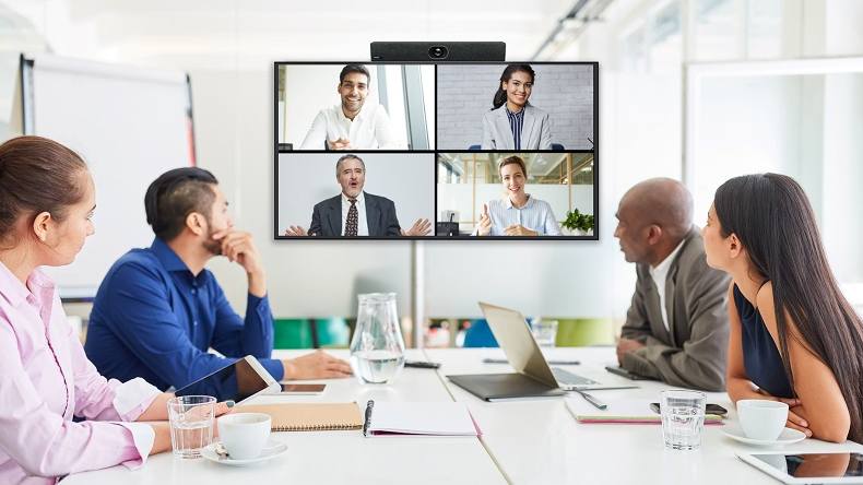 La barra de video Yealink UVC40 es una solución de alta calidad para pequeñas salas de reuniones